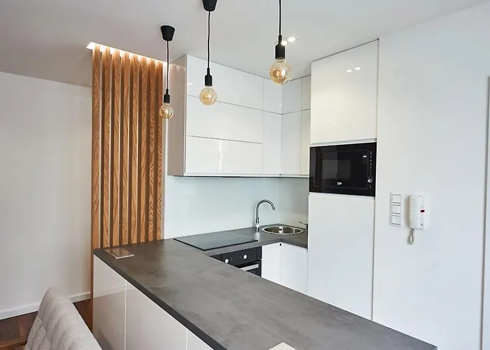 Beautiful Near The Center كَشّا